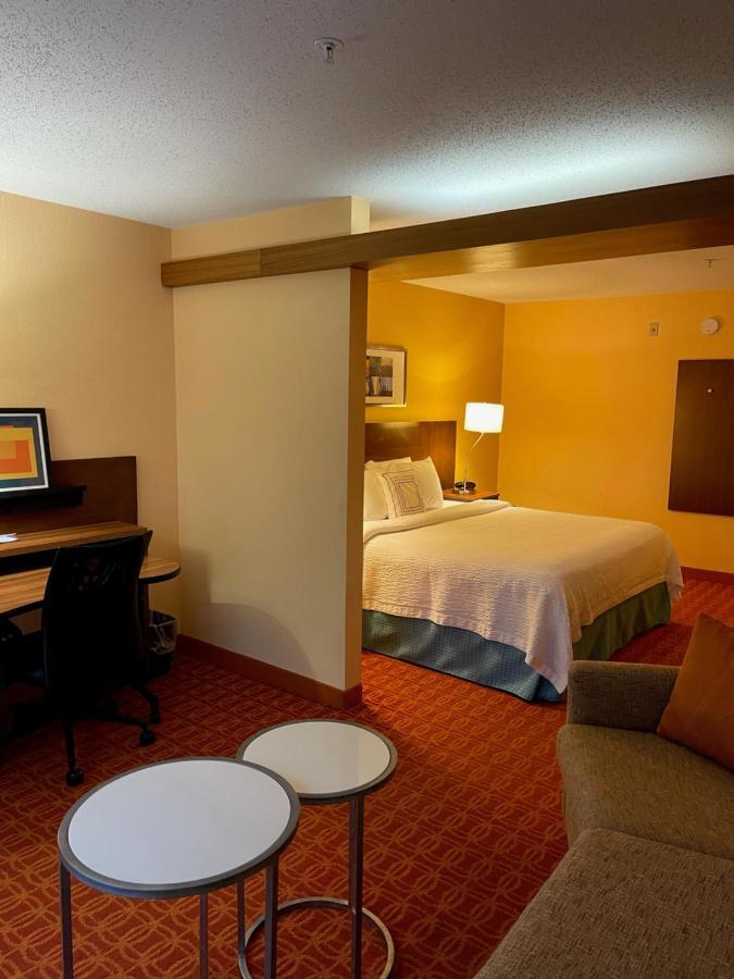 Baymont By Wyndham Chambersburg Hotel Buitenkant foto