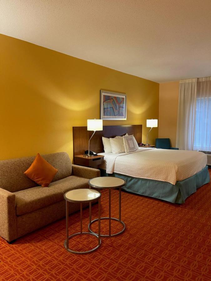 Baymont By Wyndham Chambersburg Hotel Buitenkant foto